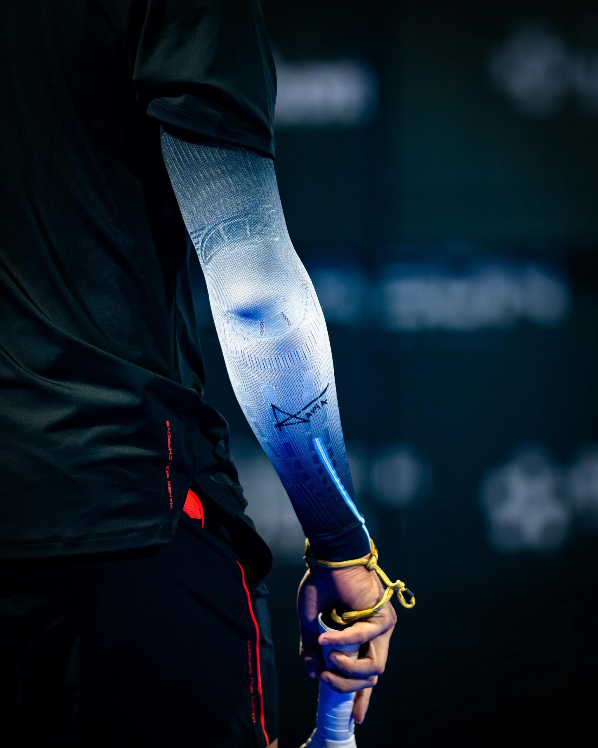 Floky NO STRAIN EVOLUTION Arm Sleeve Padel Anti Vibration, Pencegahan Tennis Padel Elbow - Black Hitam | White Putih | Navy Blue Biru | Fantasy | Arctic Radiance | Ice Comet | Tapia 2026 | Bali | Rio | Delhi - Image 7
